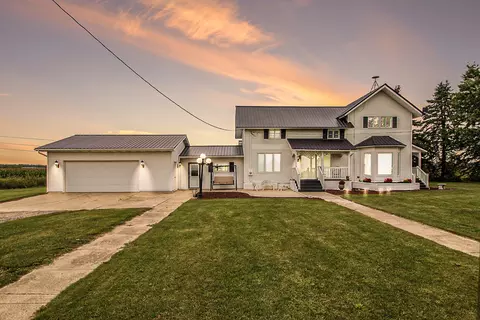 5886 S Osborn Rd, Carson City, MI 48811