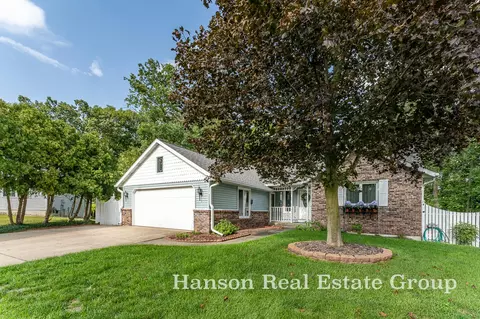 3938 Oak Valley Ct SW, Wyoming, MI 49519