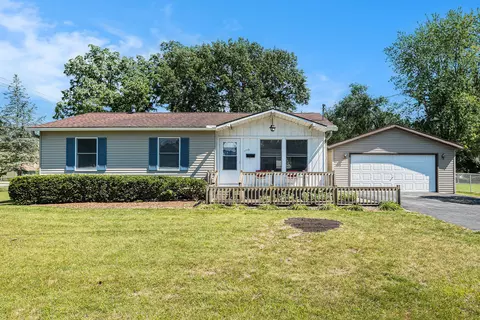1110 N 4th St, Greenville, MI 48838
