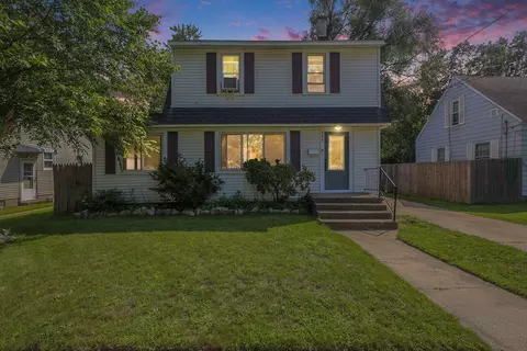 244 Montebello St SE, Kentwood, MI 49548