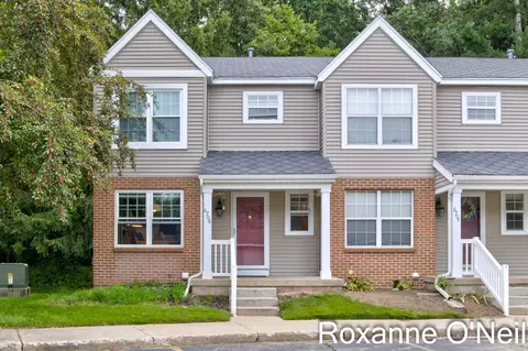 6706 Northland Dr NE, Rockford, MI 49341