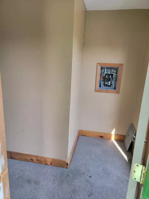 158 E Adams St, Ionia, MI 48846 photo 26