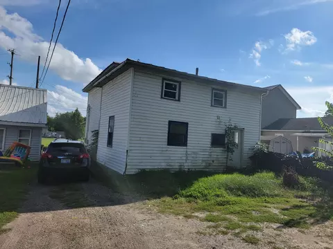158 E Adams St, Ionia, MI 48846 photo 17
