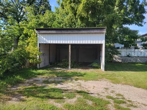158 E Adams St, Ionia, MI 48846 photo 15