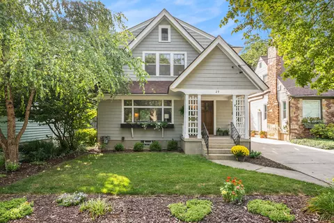 29 Wallinwood Ave NE, Grand Rapids, MI 49503