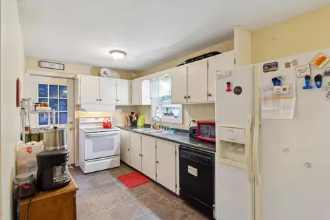 215 E Center St, Belding, MI 48809 photo 16
