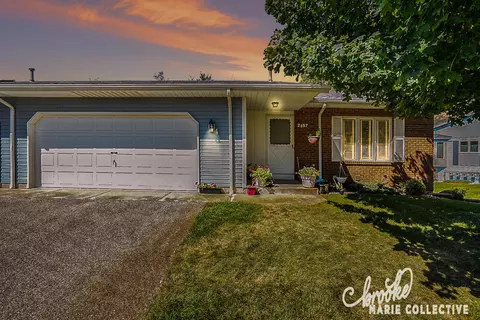 2857 Valley Spring Ln SE, Caledonia, MI 49316