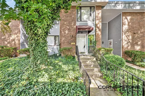 2442 E Collier Ave SE, Grand Rapids, MI 49546