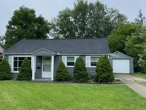 2821 W Willow St, Lansing, MI 48917