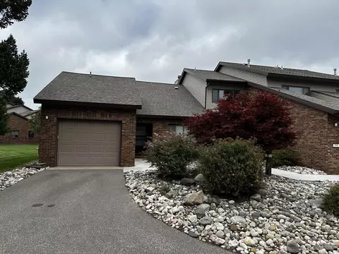 257 Harbor Dr #13, Ludington, MI 49431