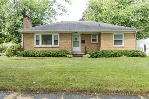 1203 N Fletcher Ave, Kalamazoo, MI 49006