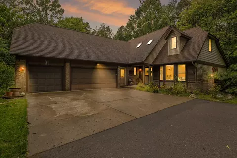 2984 Gulliford Trl, Lowell, MI 49331