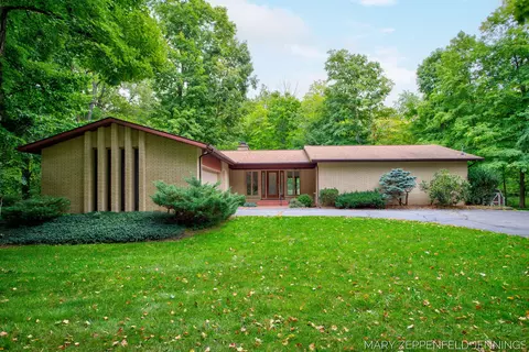 13950 Windemere Dr NW, Grand Rapids, MI 49534