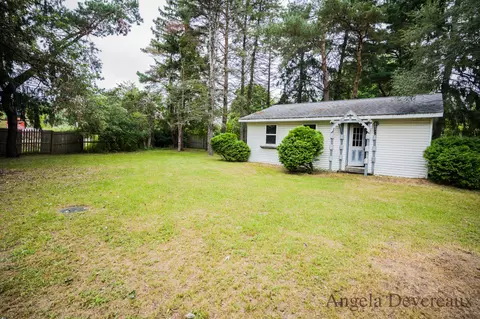985 S Sheridan Rd, Stanton, MI 48888 photo 12