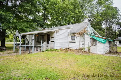 985 S Sheridan Rd, Stanton, MI 48888 photo 3