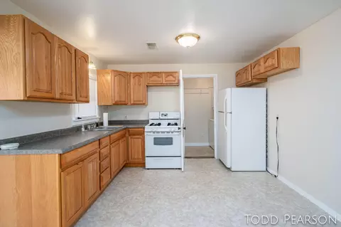 945 Water St, Belding, MI 48809 photo 11