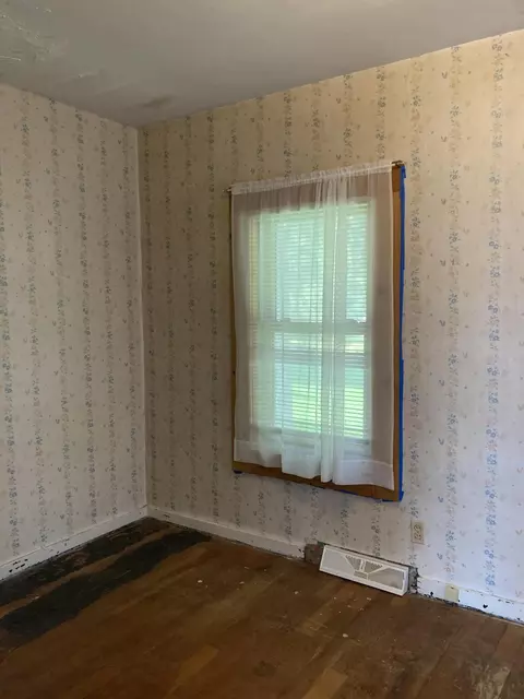 123 Eleventh St, Edmore, MI 48829 photo 5