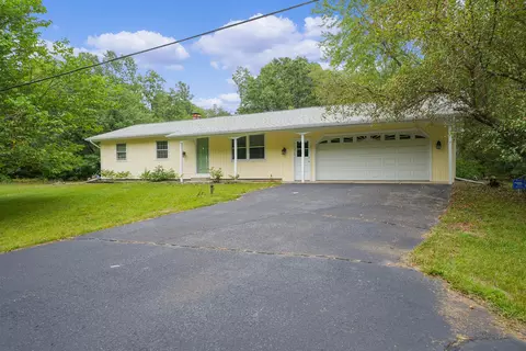 1131 Bridge Rd, Allegan, MI 49010