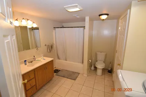 1018 E Central Rd, Quincy, MI 49082 photo 16