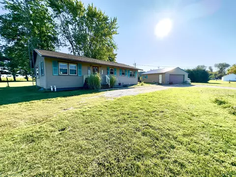 2467 W Kinney Rd, Ludington, MI 49431