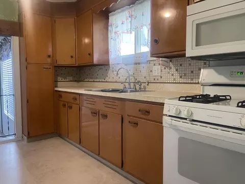599 Royal Dr, Jackson, MI 49202 photo 48