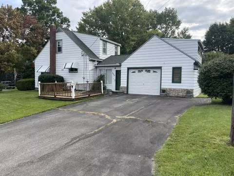 599 Royal Dr, Jackson, MI 49202 photo 11