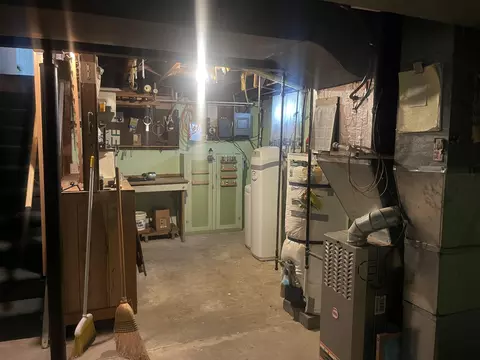 599 Royal Dr, Jackson, MI 49202 photo 56