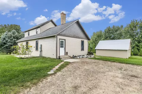 2271 28th St, Allegan, MI 49010