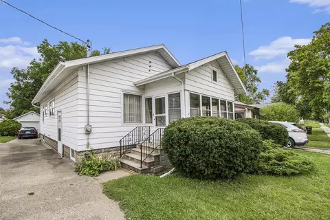 1108 E North St, Jackson, MI 49202