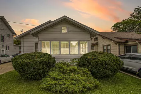 1108 E North St, Jackson, MI 49202 photo 2