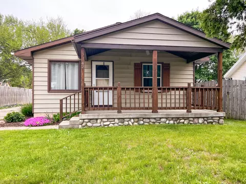 42 Calhoun St SW, Grand Rapids, MI 49548