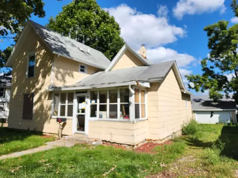 837 Foote St, Jackson, MI 49202