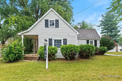 4361 Mill St SW, Grandville, MI 49418