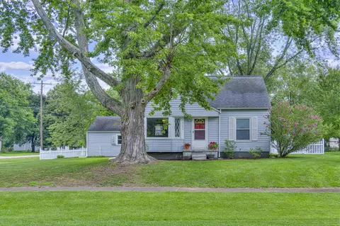 2403 Twilight St, Jackson, MI 49203