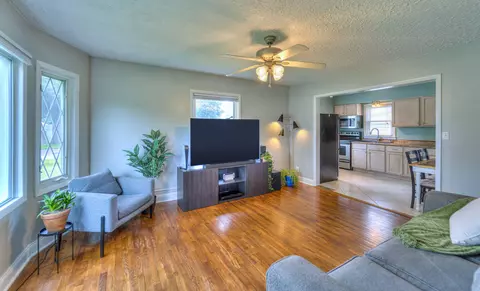2403 Twilight St, Jackson, MI 49203 photo 5