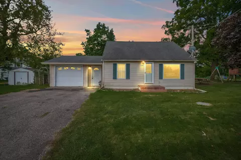 9050 Hudson Rd, Pittsford, MI 49271