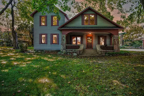 2716 13 Mile Rd NE, Rockford, MI 49341
