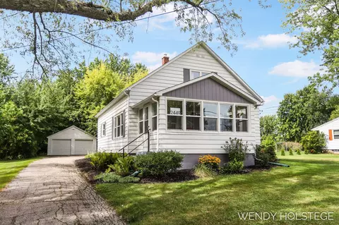 2449 64th Ave, Zeeland, MI 49464
