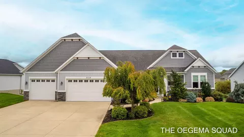 3116 Silver Fir Ct, Holland, MI 49424