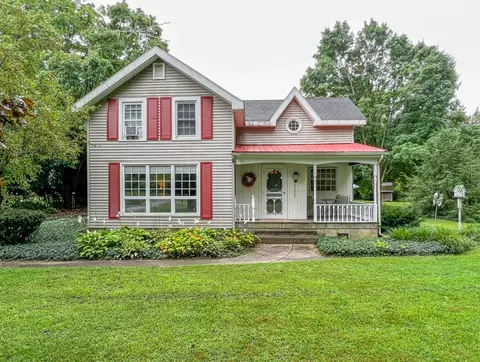 29865 Middle Crossing Rd, Dowagiac, MI 49047