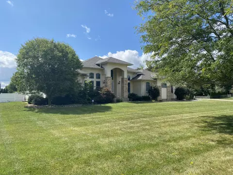 1129 Constitution St, Sturgis, MI 49091
