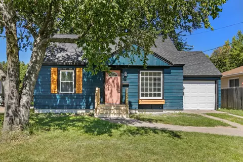 35 Bellevue St SE, Wyoming, MI 49548