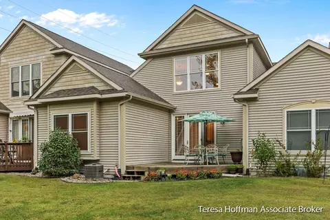 493 Morton Ave #2, Belding, MI 48809 photo 4