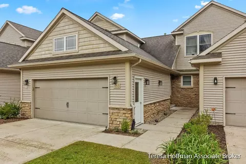 493 Morton Ave #2, Belding, MI 48809 photo 3