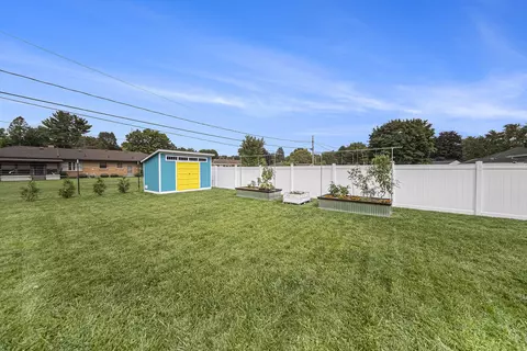 1516 Devonshire Rd, Jackson, MI 49203 photo 28
