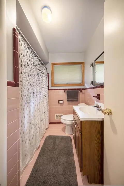 1516 Devonshire Rd, Jackson, MI 49203 photo 14