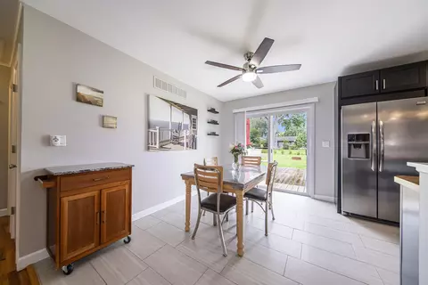 1516 Devonshire Rd, Jackson, MI 49203 photo 9