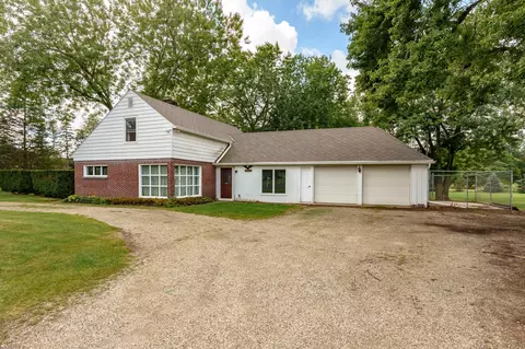 5619 Mount Olivet Rd, Kalamazoo, MI 49004