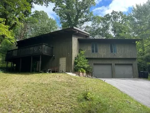 17301 Astro Dr, Big Rapids, MI 49307