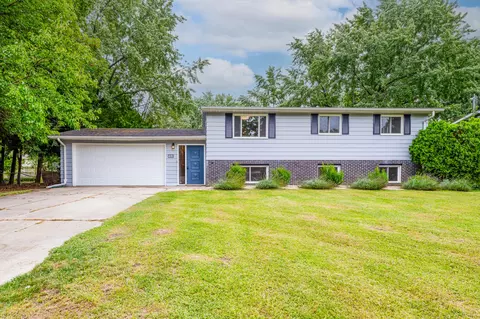 1868 S Sierra Way, Stevensville, MI 49127